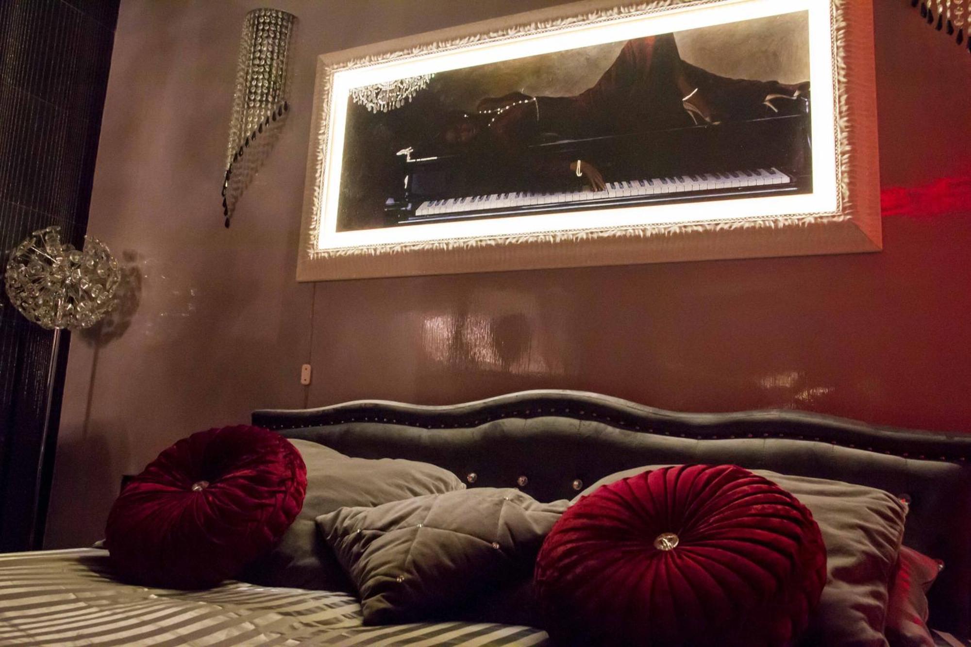 Jacuzzi Love Suitesweetروما المظهر الخارجي الصورة